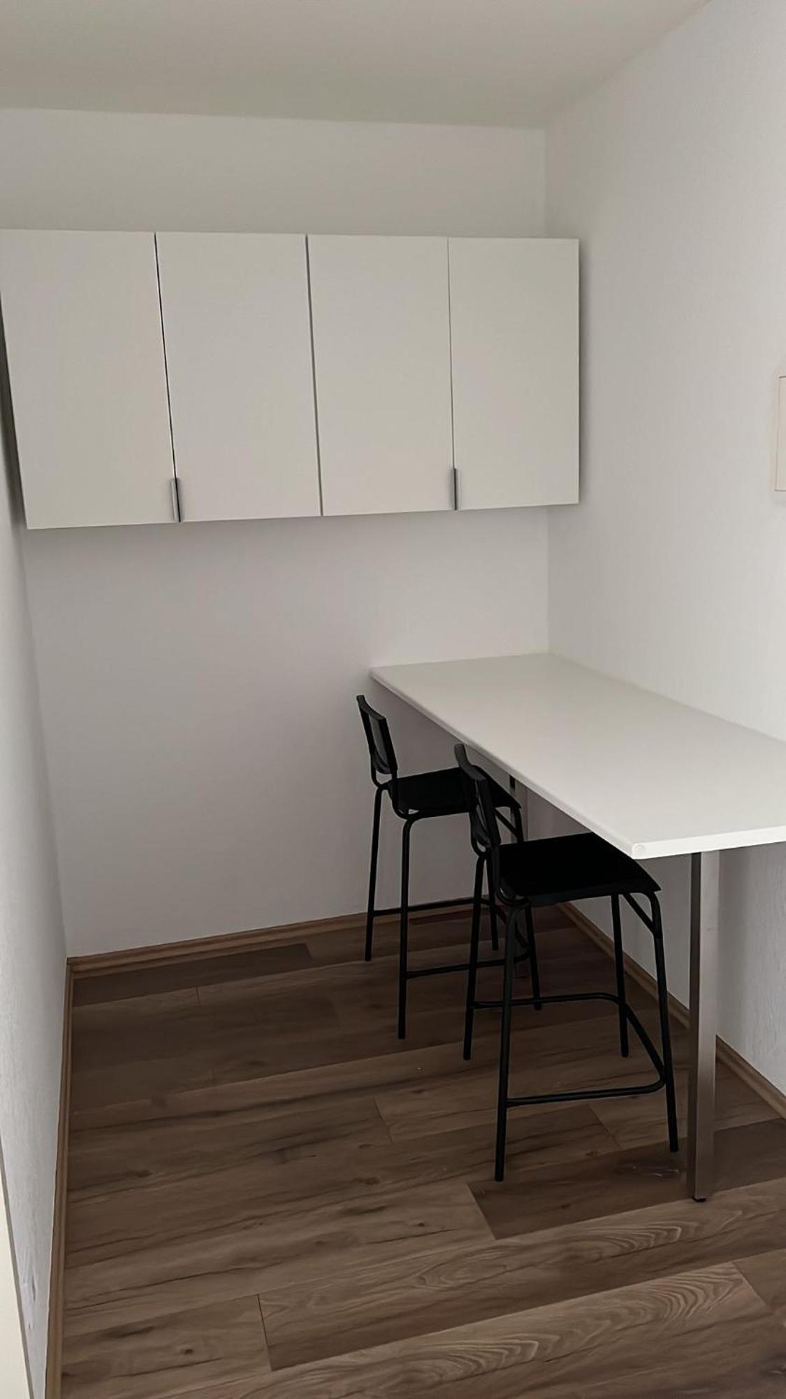 Guenstige Zimmer Im Herzen Von Kreyenbrueck Apartamento Oldemburgo Exterior foto