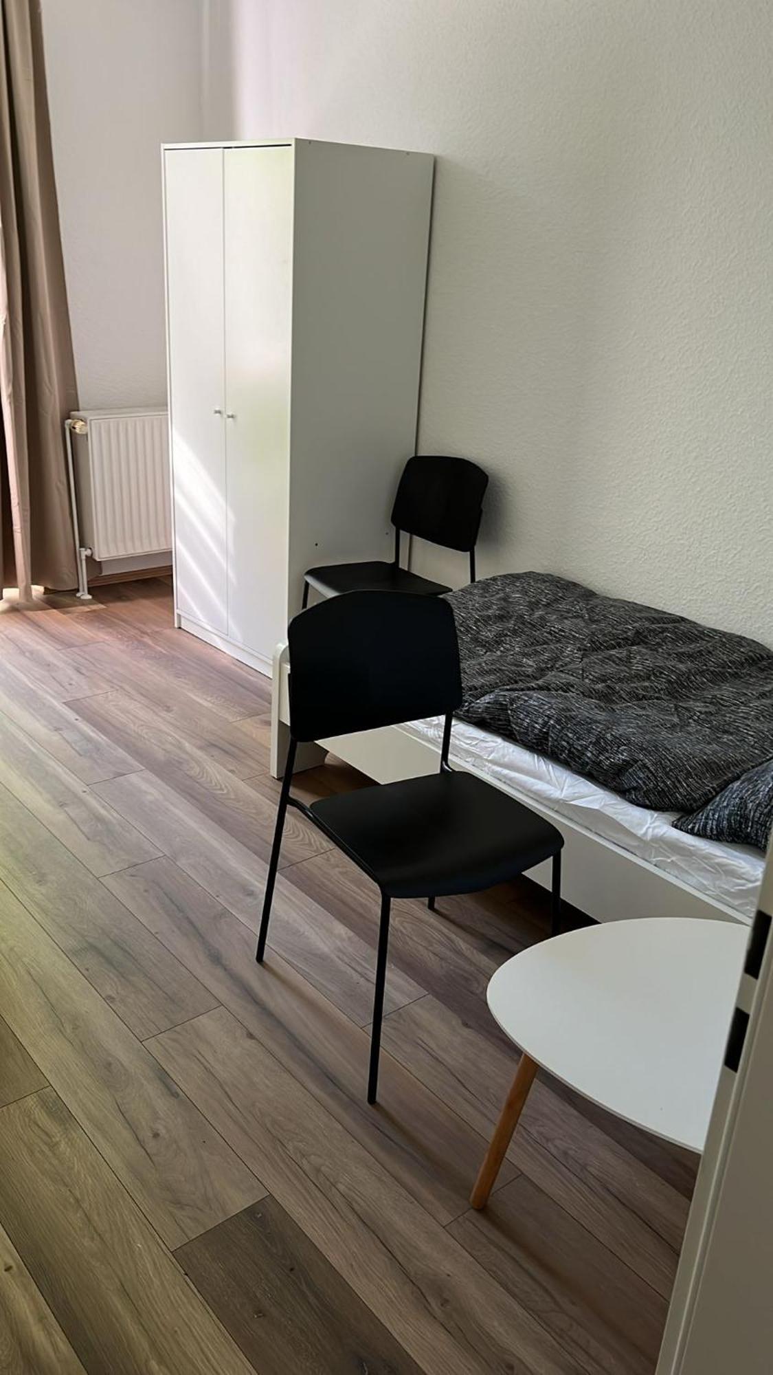 Guenstige Zimmer Im Herzen Von Kreyenbrueck Apartamento Oldemburgo Exterior foto