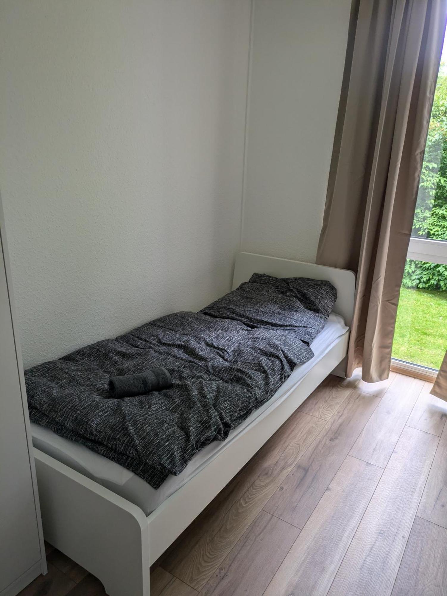 Guenstige Zimmer Im Herzen Von Kreyenbrueck Apartamento Oldemburgo Exterior foto