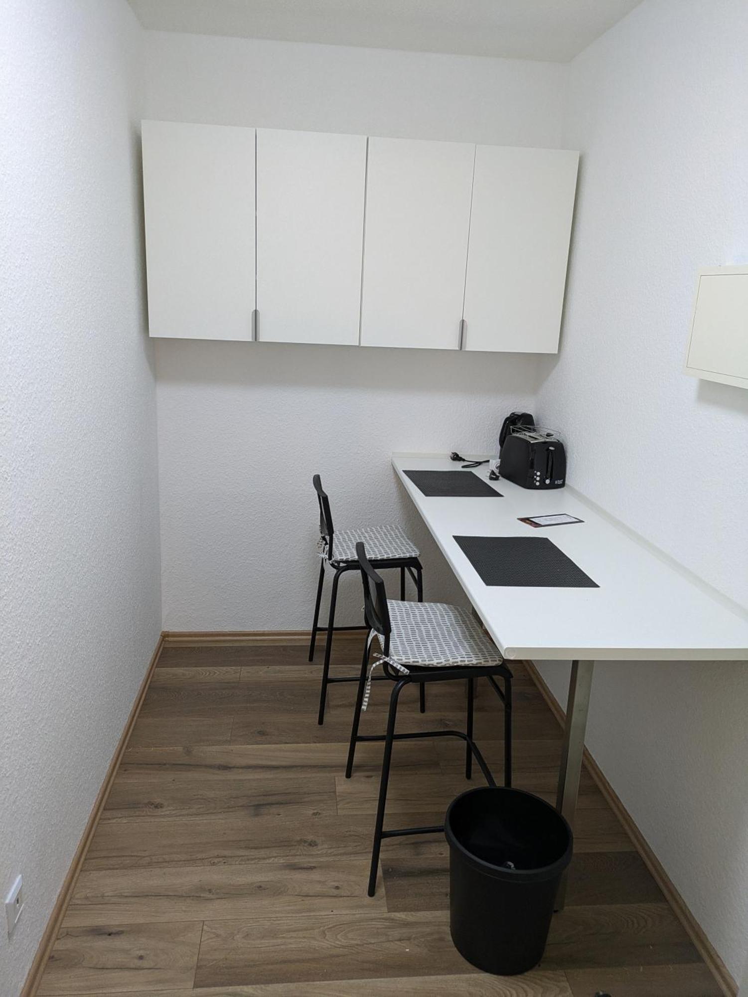 Guenstige Zimmer Im Herzen Von Kreyenbrueck Apartamento Oldemburgo Exterior foto