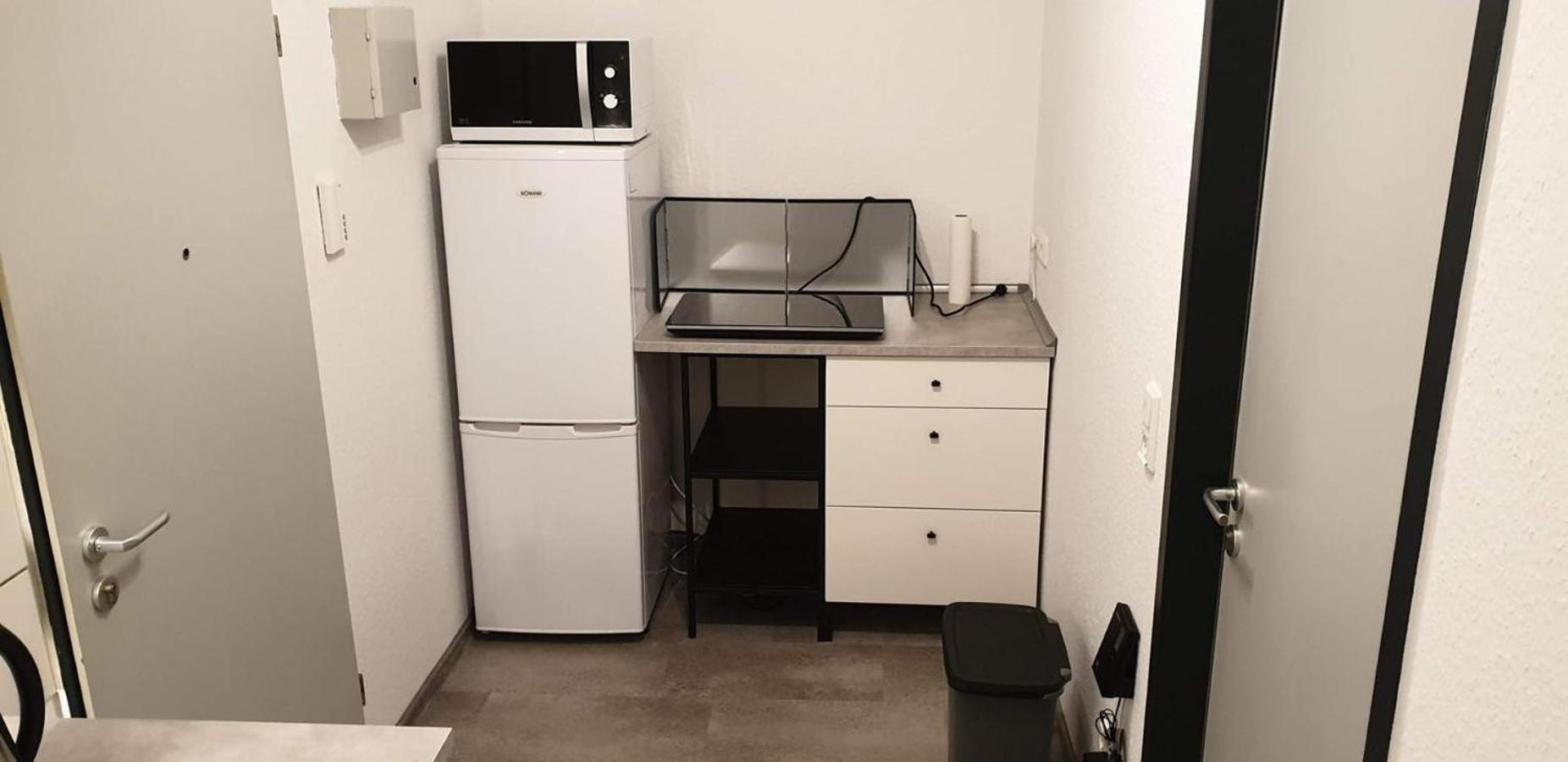 Guenstige Zimmer Im Herzen Von Kreyenbrueck Apartamento Oldemburgo Exterior foto